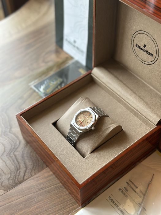 Audemars Piguet Royal Oak 33 mm Quartz - дамски модел