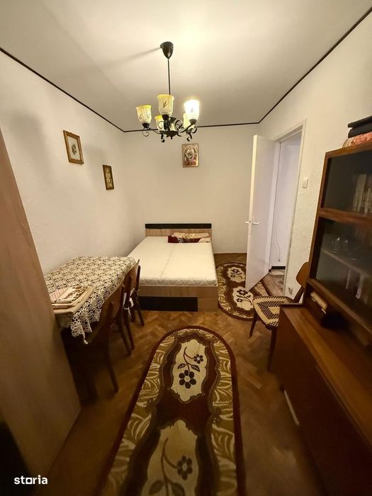 Apartament cu 2 camere decomandate, Al. cel Bun