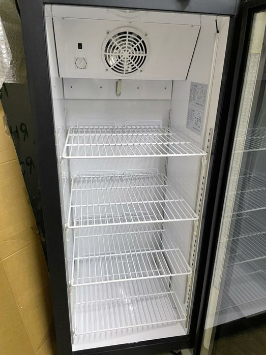 Холодильник с лед экраном