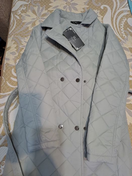 Продам новый плащ