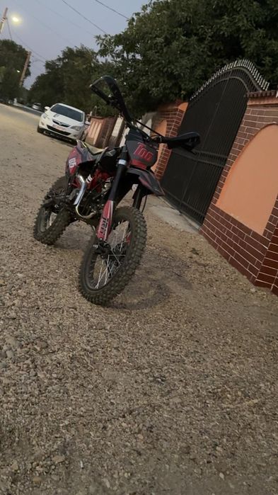 Vând cross JRH 125