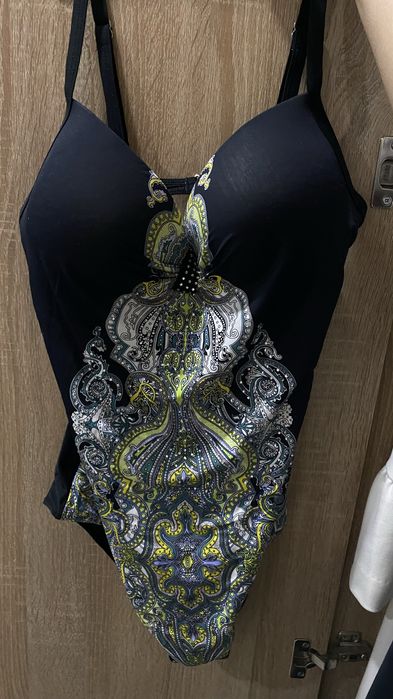 Купальники открытые