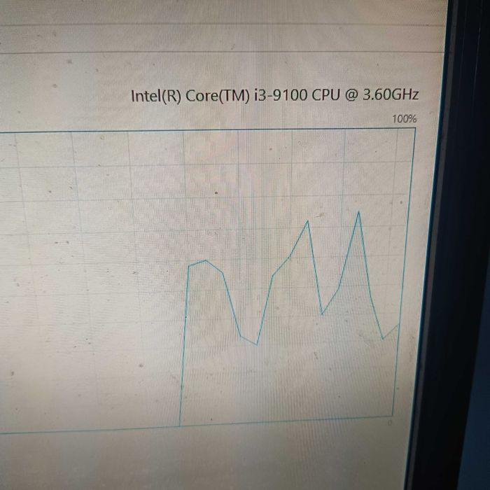 Продава се геймърски компютър на части  + 22" Full HD монитор Samsung