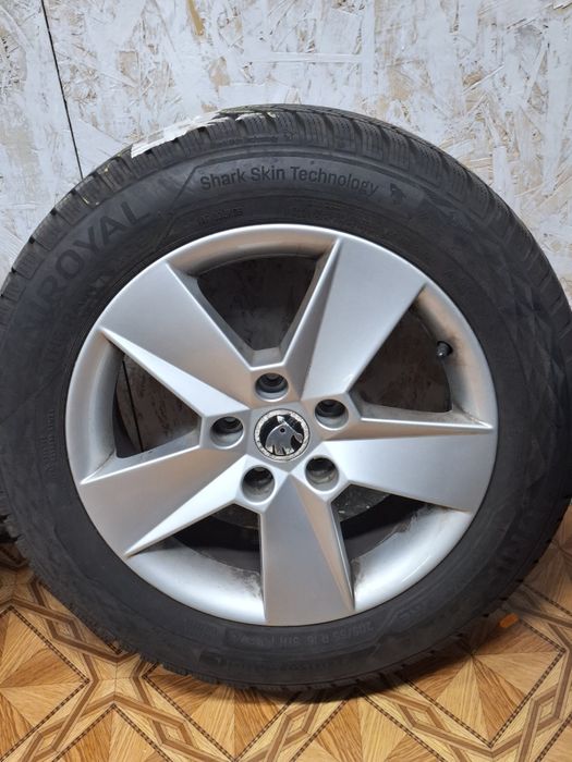 Set jante aliaj 5x112 r16 cu anvelope iarna 205 55 16