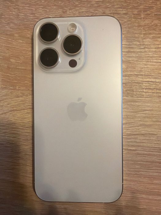 iPhone 15 pro 128 GB