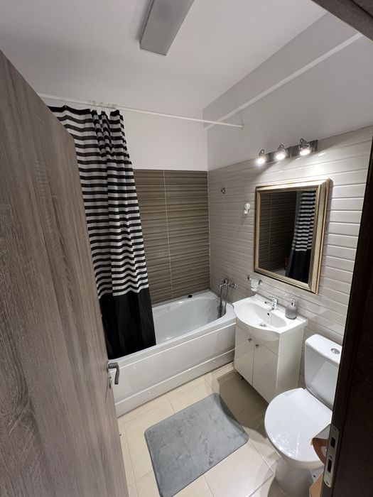 Inchiriez apartament Otopeni