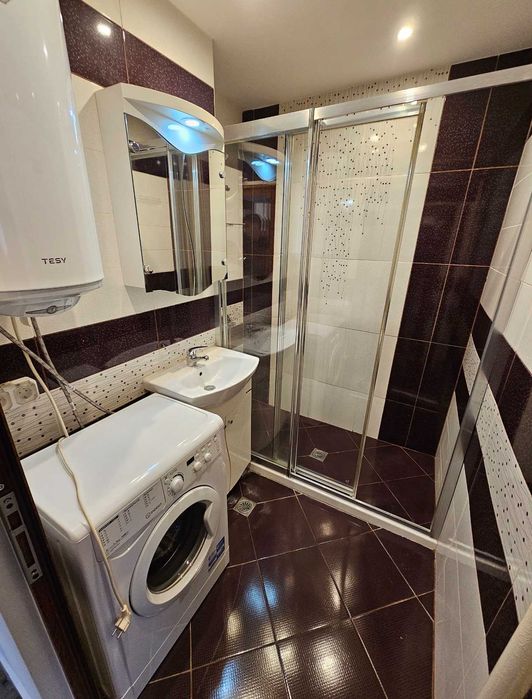 Дава се под наем Тристаен апартамент в София, Дървеница - 105 кв.м за 816 € - Снимка #4