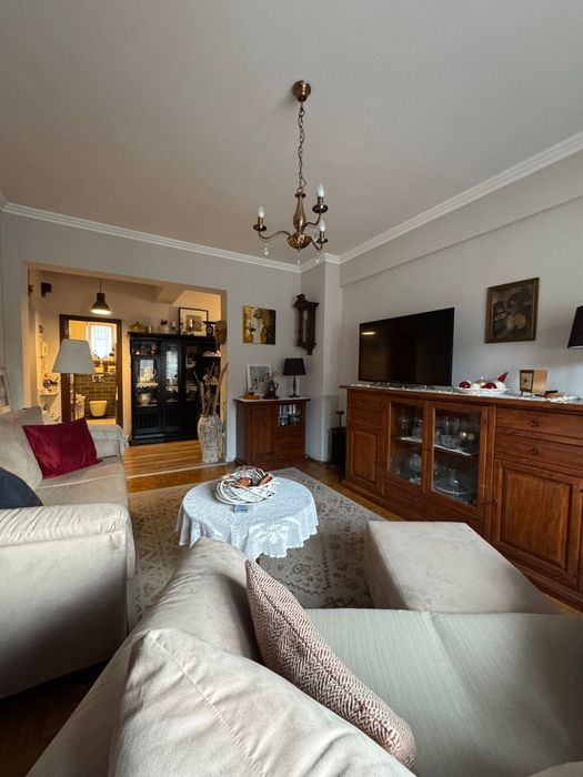 Apartament la casă –ultra central – Oradea

Se oferă spre vânzare apar