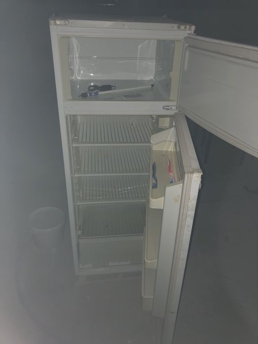 2 kamerali "Daewoo" va boshqa firma muzlatgich sotilad