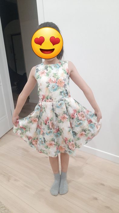 Продам 1+2 платья