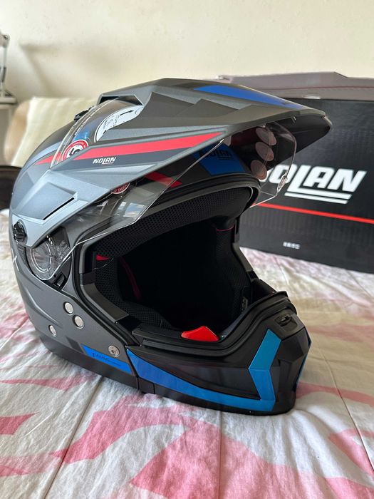 Продавам чисто нова каска модел: NOLAN