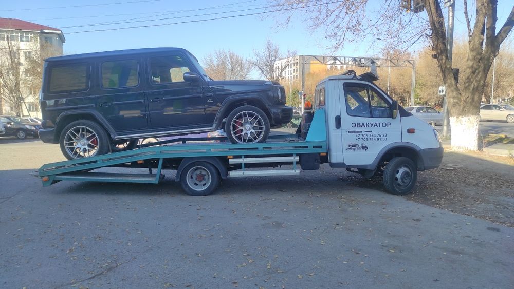Эвакуатор, служба по перевозке авто.