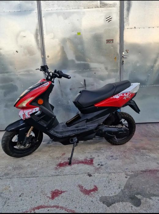 Vând scuter tgb bullet cu motor minarelli de 80cc în 2t