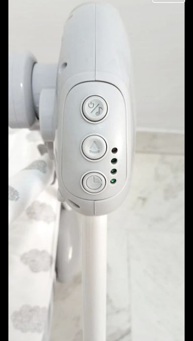 Balansoar bebe  5 viteze de miscare si 13 melodii diferite (Nou)