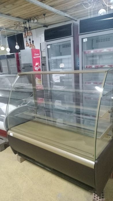 Кондитерская витрина,газовый тандыр,ларь