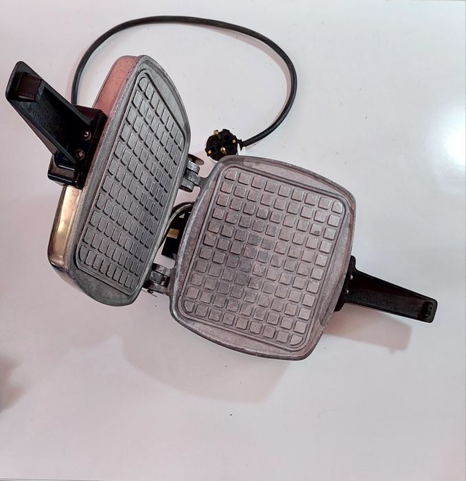 Вафельница для трубочек