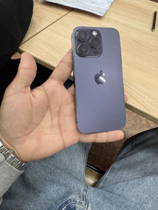 Продам Iphone 14 pro