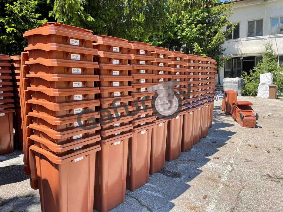 Пластмасови кофи за смет на колела 120 л и 240 л - отлична цена