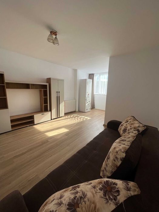 Garsoniera de inchiriat