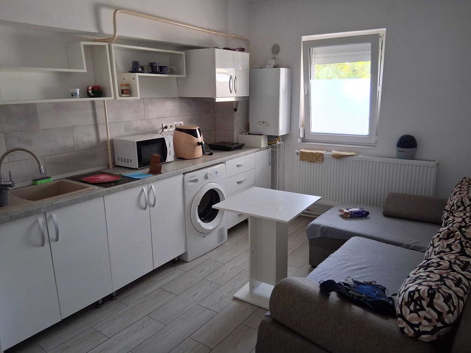 Închiriez apartament o cameră