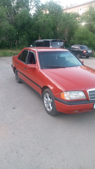 Продам срочно двигатель 111