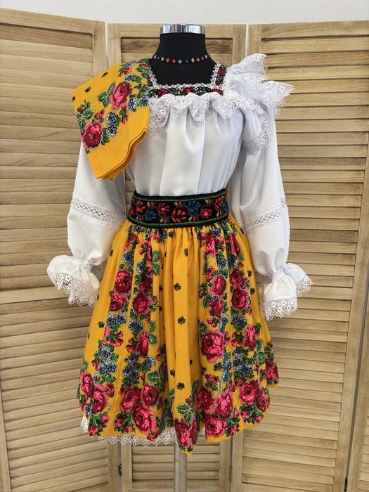 Costum popular de Maramures pentru femei