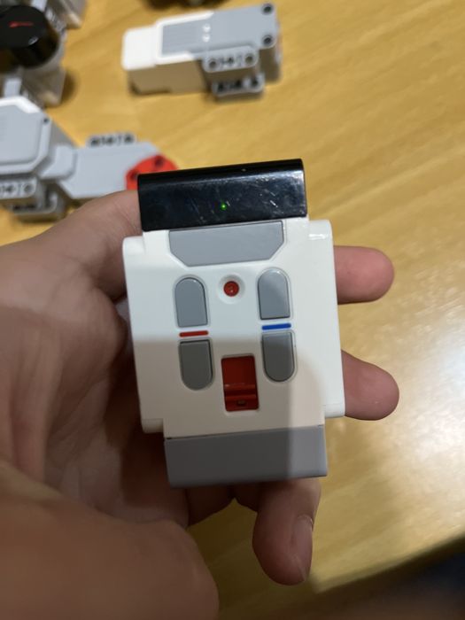 Продам набор электроники ev3