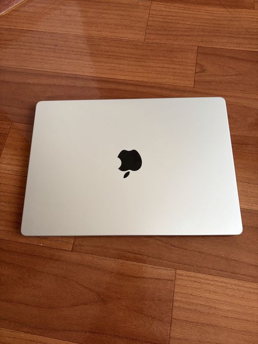 Macbook pro 14 m1pro 16/512
