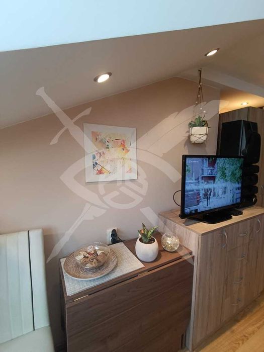 Дава се под наем Едностаен апартамент в София, Лозенец - 40 кв.м за 488.58 € - Снимка #3