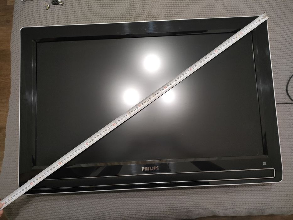 ЖК Телевизор PHILIPS