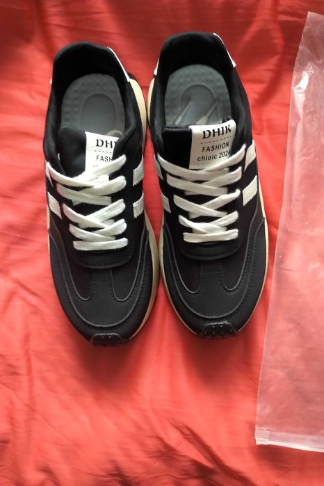 НАМАЛЕНИ - Модни черни и бежови маратонки