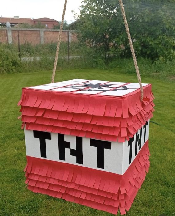 Пинята на TNT от Minecraft