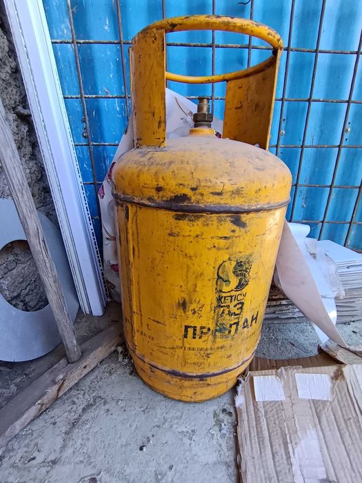 Газовые баллоны 2 штуки