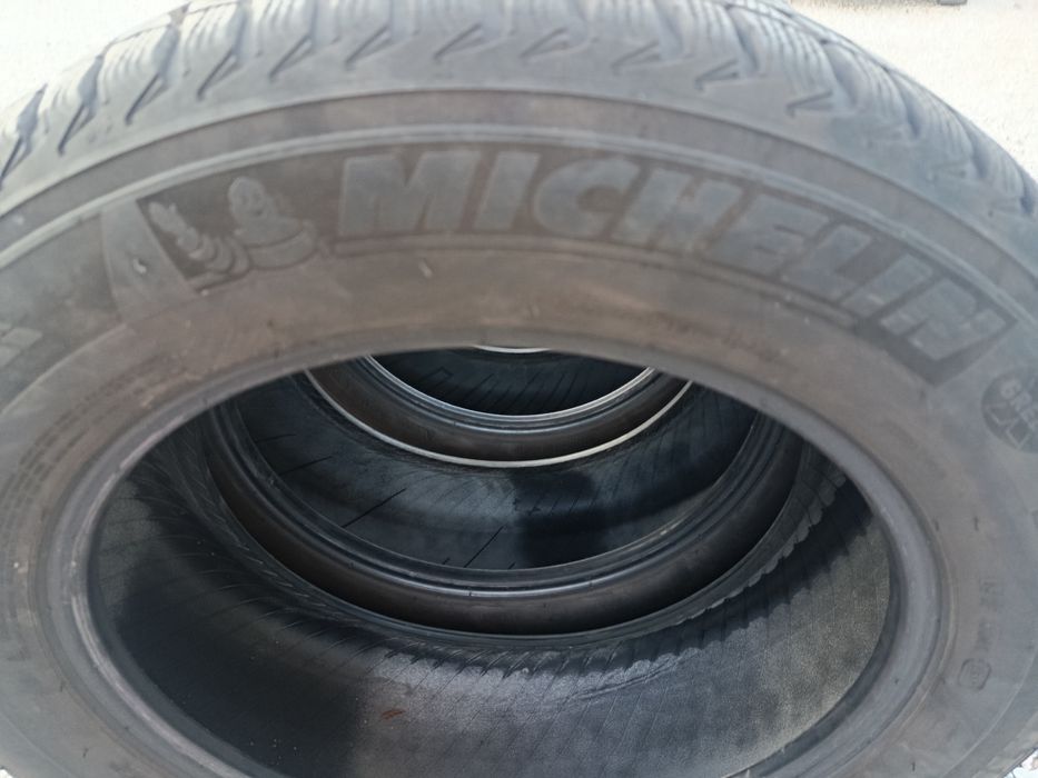 Гуми 235/60/18 MICHELIN
