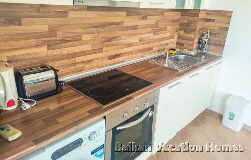 Продава се Двустаен апартамент в Бяла - 96 кв.м за 740 €/кв.м - Снимка #7