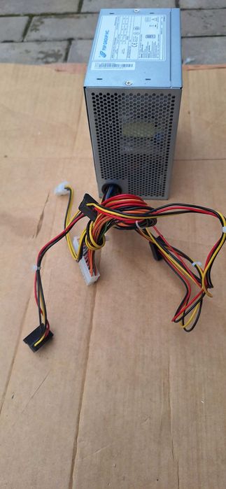 Sursa calculator FSP 80 PLUS 220W reali