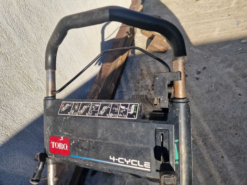 Masina de tuns iarba pe benzina TORO CU TRACTIUNE pe benz BRIGGS 4CP