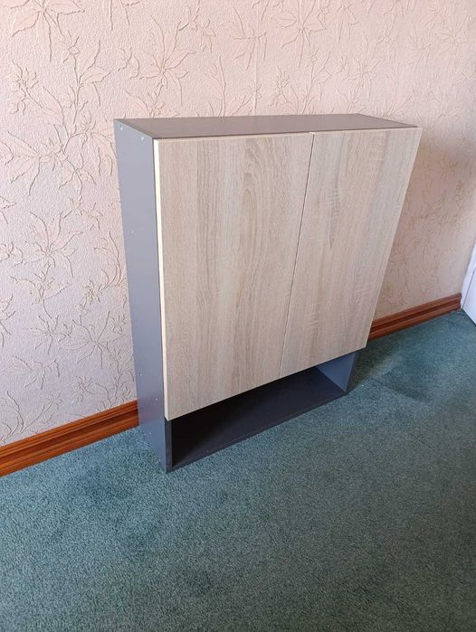 Шкаф навесной для ванной и прихожей