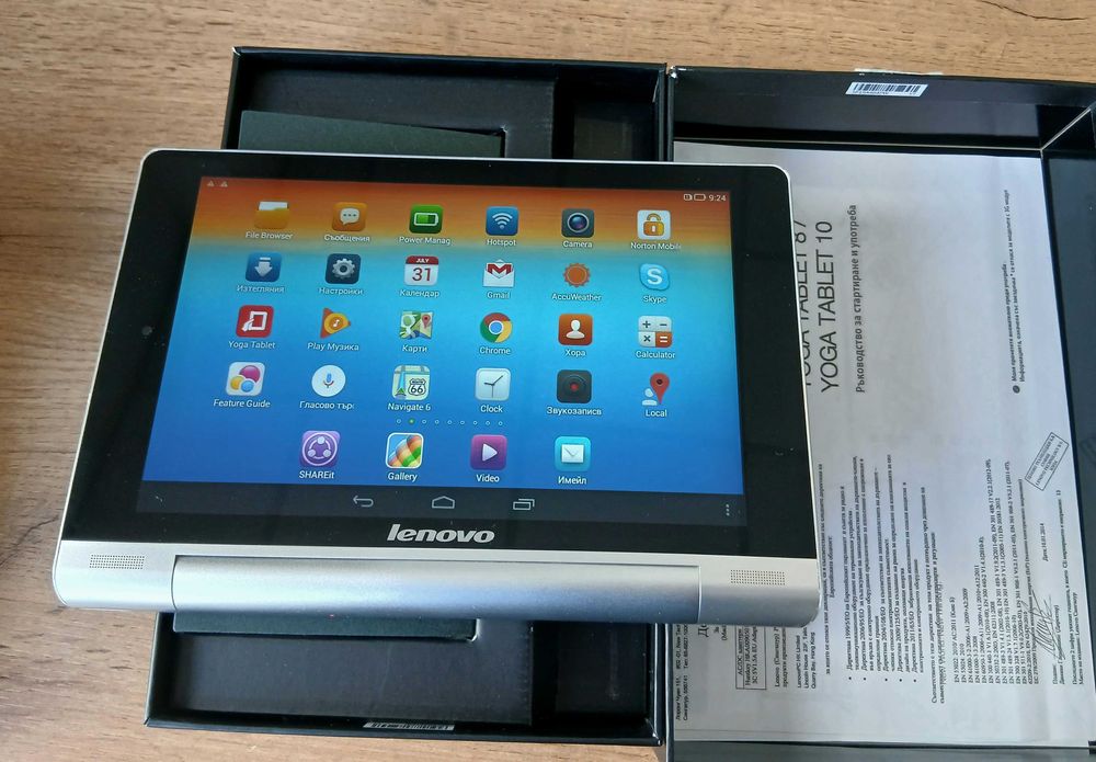Таблет LENOVO Yoga 8"