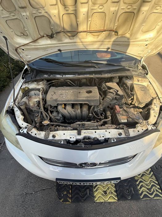 Тойота королла 2008