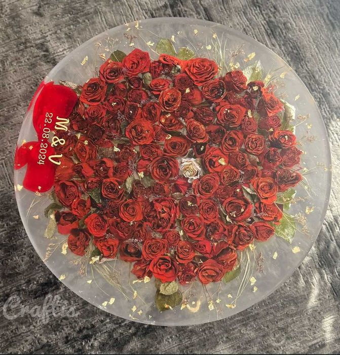 Masuta cafea din rasina epoxidica 60cm si platou rasina 35cm.