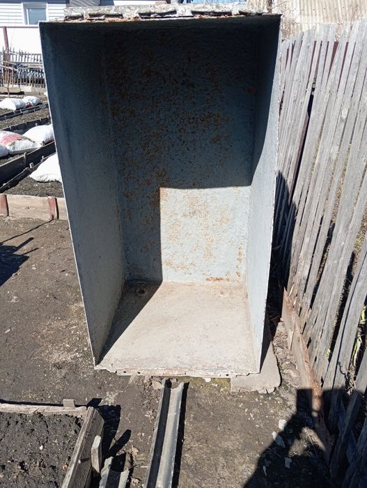 Продам ёмкость металлическую б/у