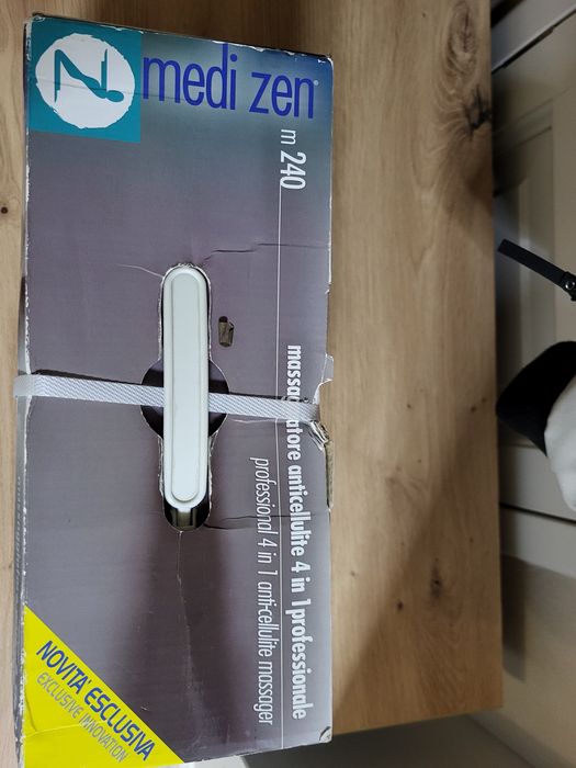 Vand nou cu cutie original si cutie sigilata