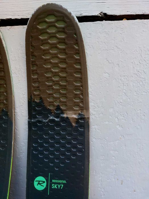 Rossignol NX 12 KONECT GW B80 BLACK
Sky 7 HD Schiuri Freeride Legaturi