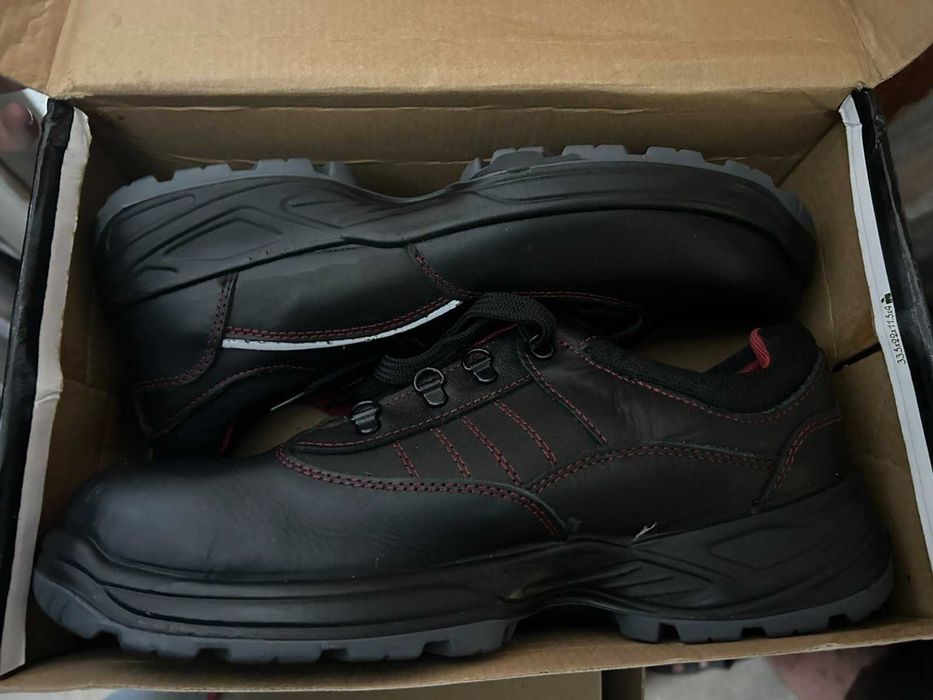 Работни обувки - нови, мъжки и дамски