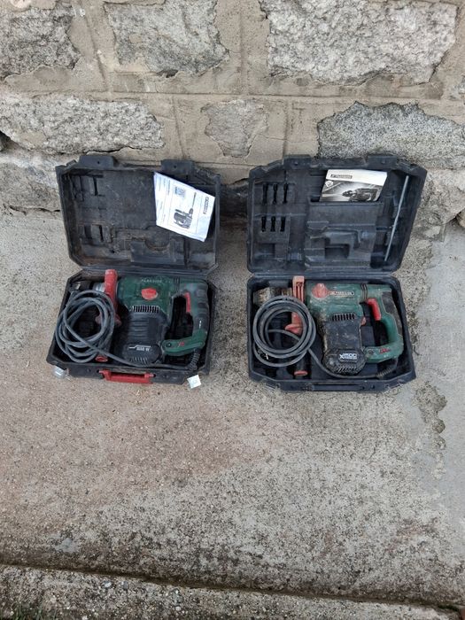 Двата перфоратор единият не работи другия е почти нов