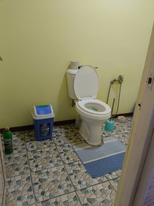 Жай сатилади. Нукус шахри А.Шамуратова кўчаси  70 -жай.