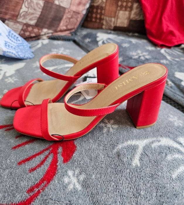 Sandale de dama amisu marime 38 noi