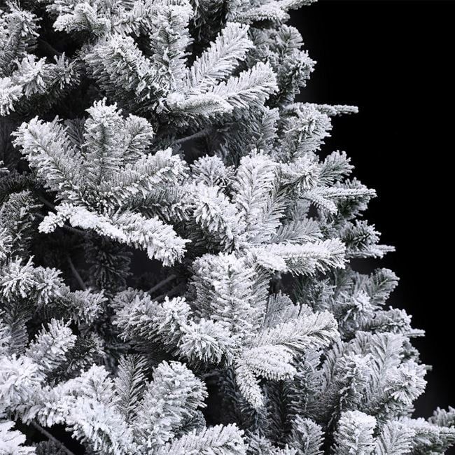 Коледна елха, в зелен цвят, със заснежена корона, с 1049 клона- 210cm