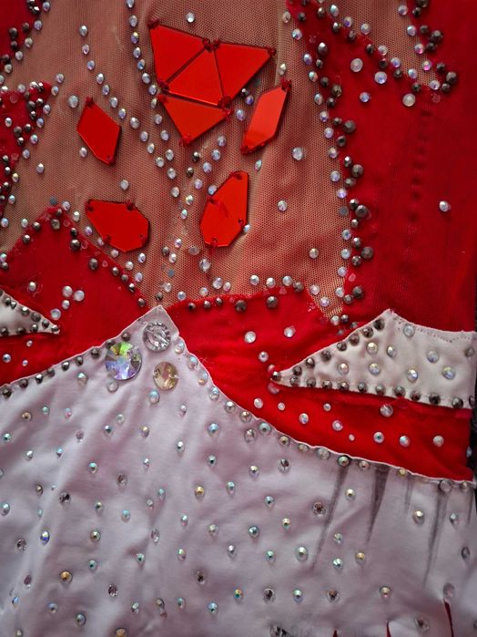 Трика за художествена гимнастика